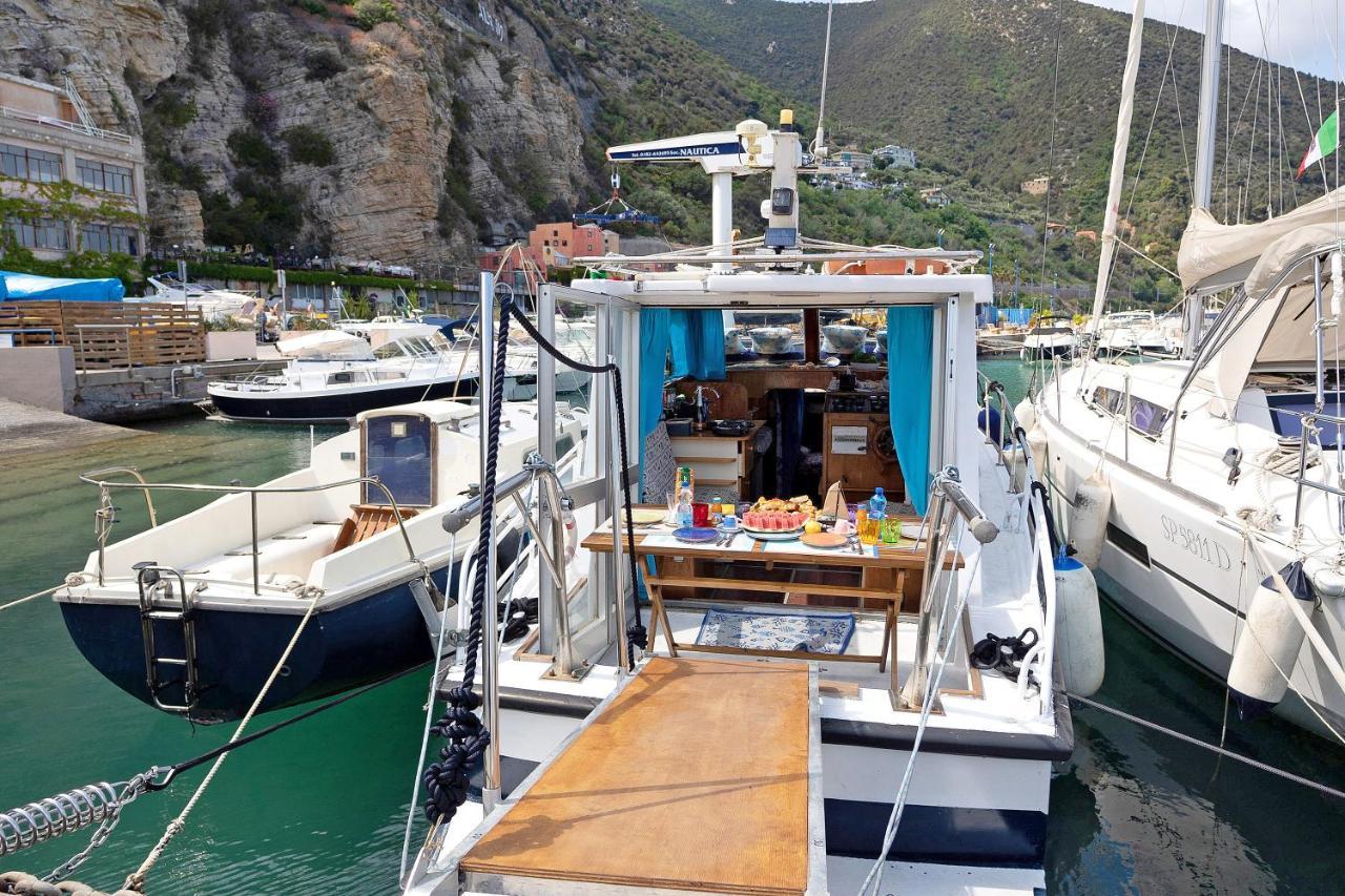 Aloha Jak'S Boat 알라시오 외부 사진